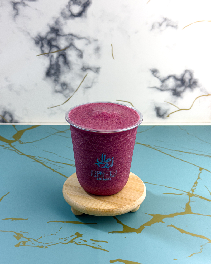 أناناس وفراولة