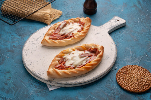 مرتديلا مع قشقوان