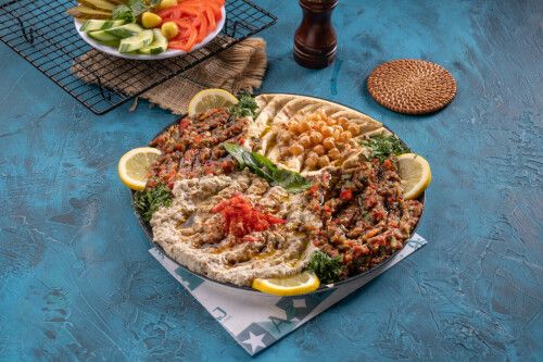 صحن مشكل (مسبحة، متبل، بابا غنوج)