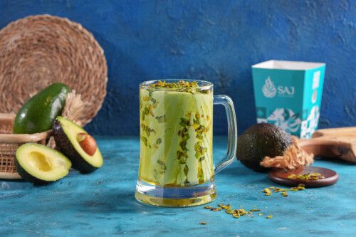 أفوكادو قشطة عسل ومسكرات